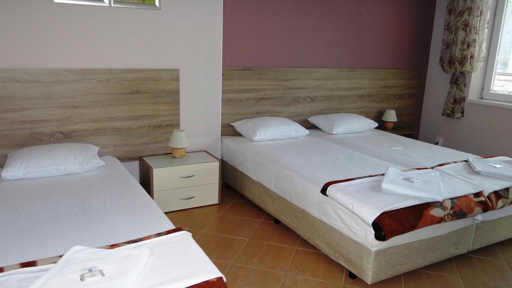 Guest Rooms Kom Sófia Quarto foto