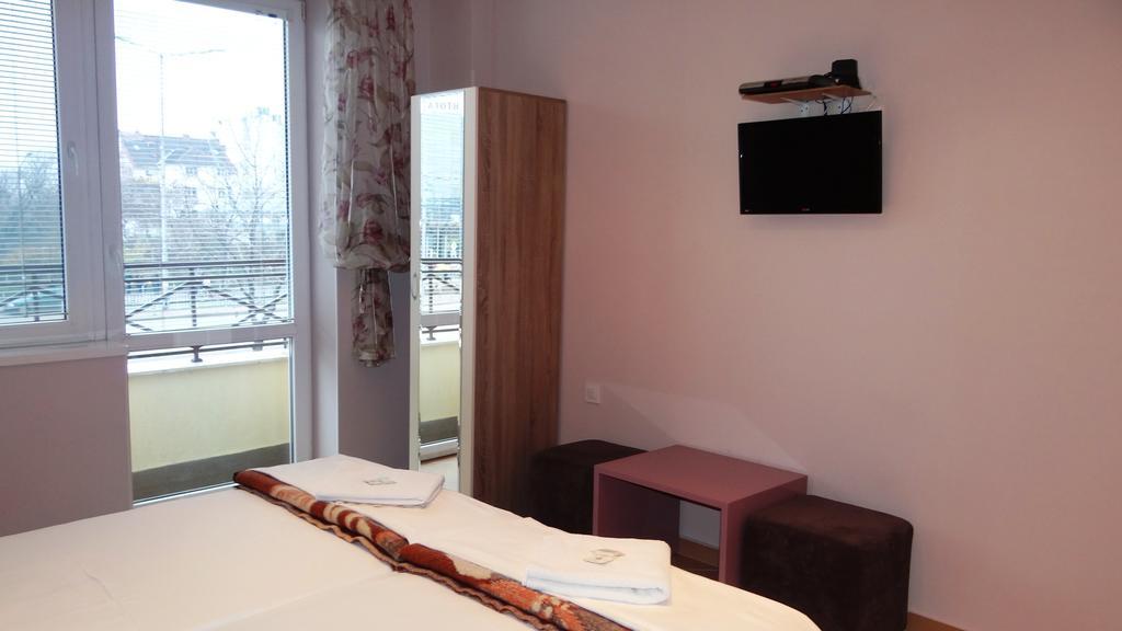 Guest Rooms Kom Sófia Quarto foto
