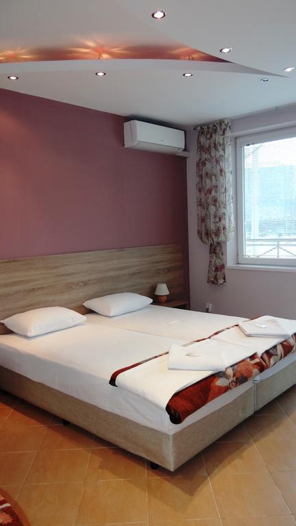 Guest Rooms Kom Sófia Quarto foto