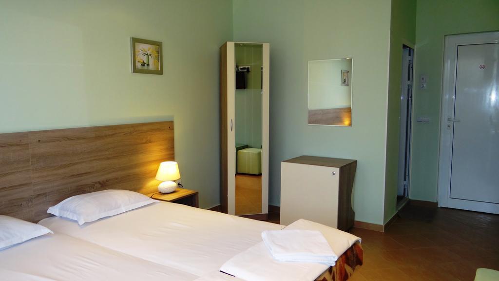 Guest Rooms Kom Sófia Quarto foto